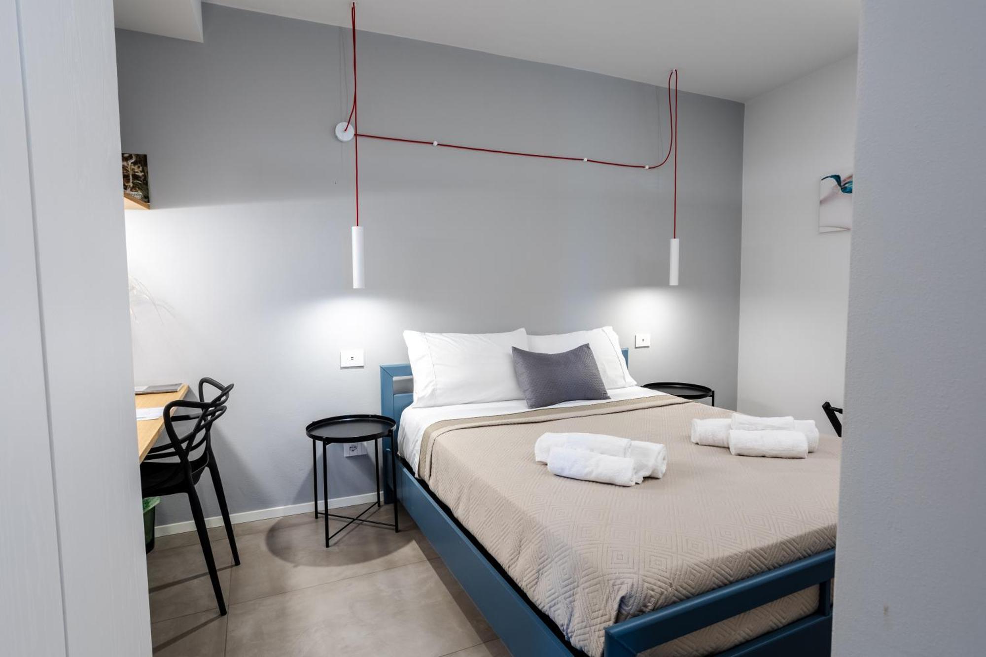 Porta San Paolo House Aparthotel Castelbuono  Exterior photo