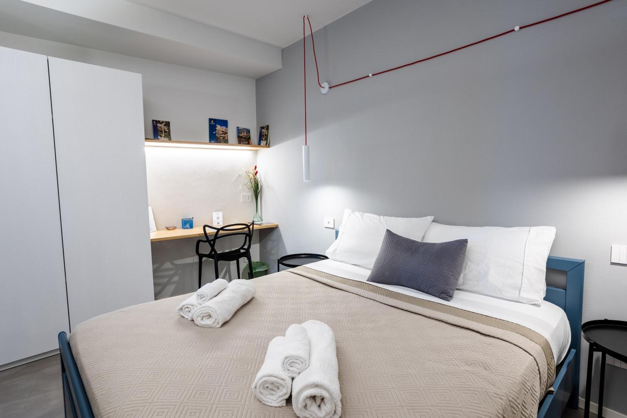 Porta San Paolo House Aparthotel Castelbuono  Exterior photo